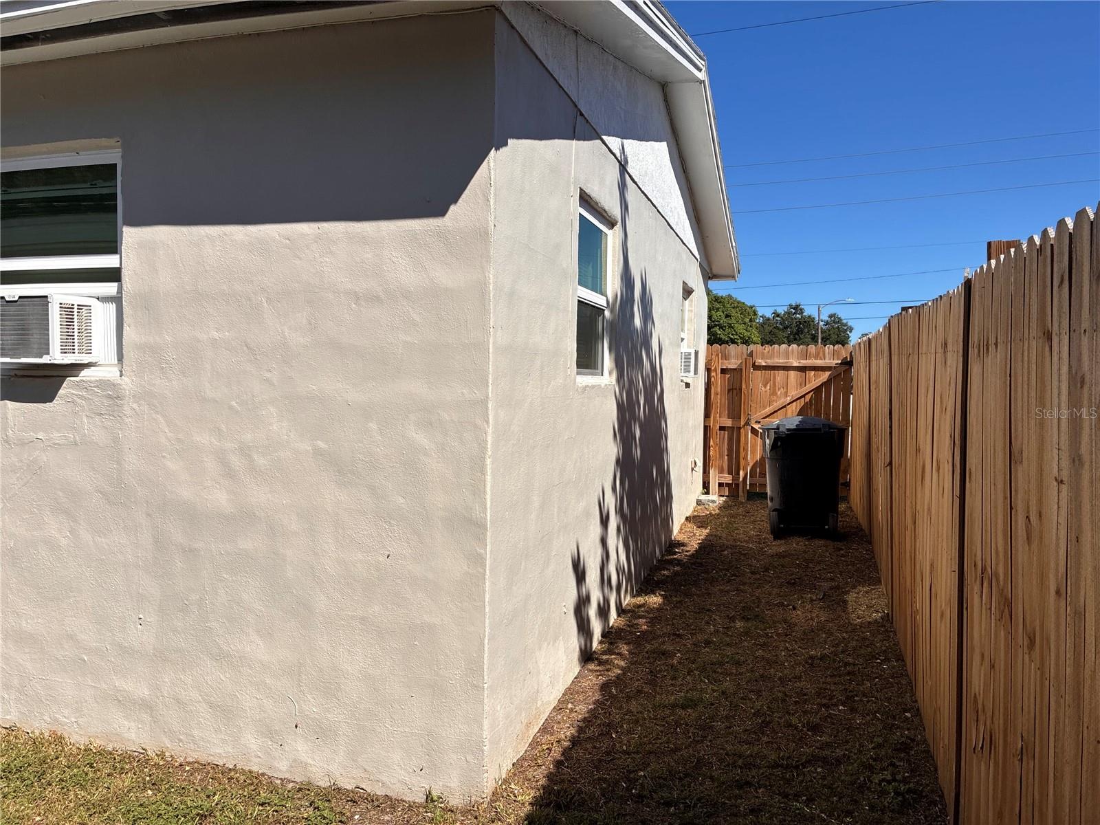 Image 18 of 19 For 1401 31st Street S