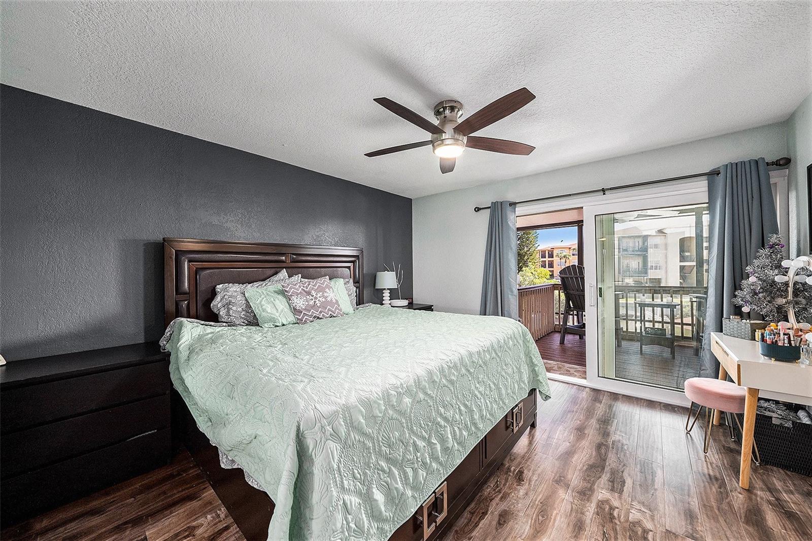 Image 12 of 38 For 4311 Harbor House Drive 4311