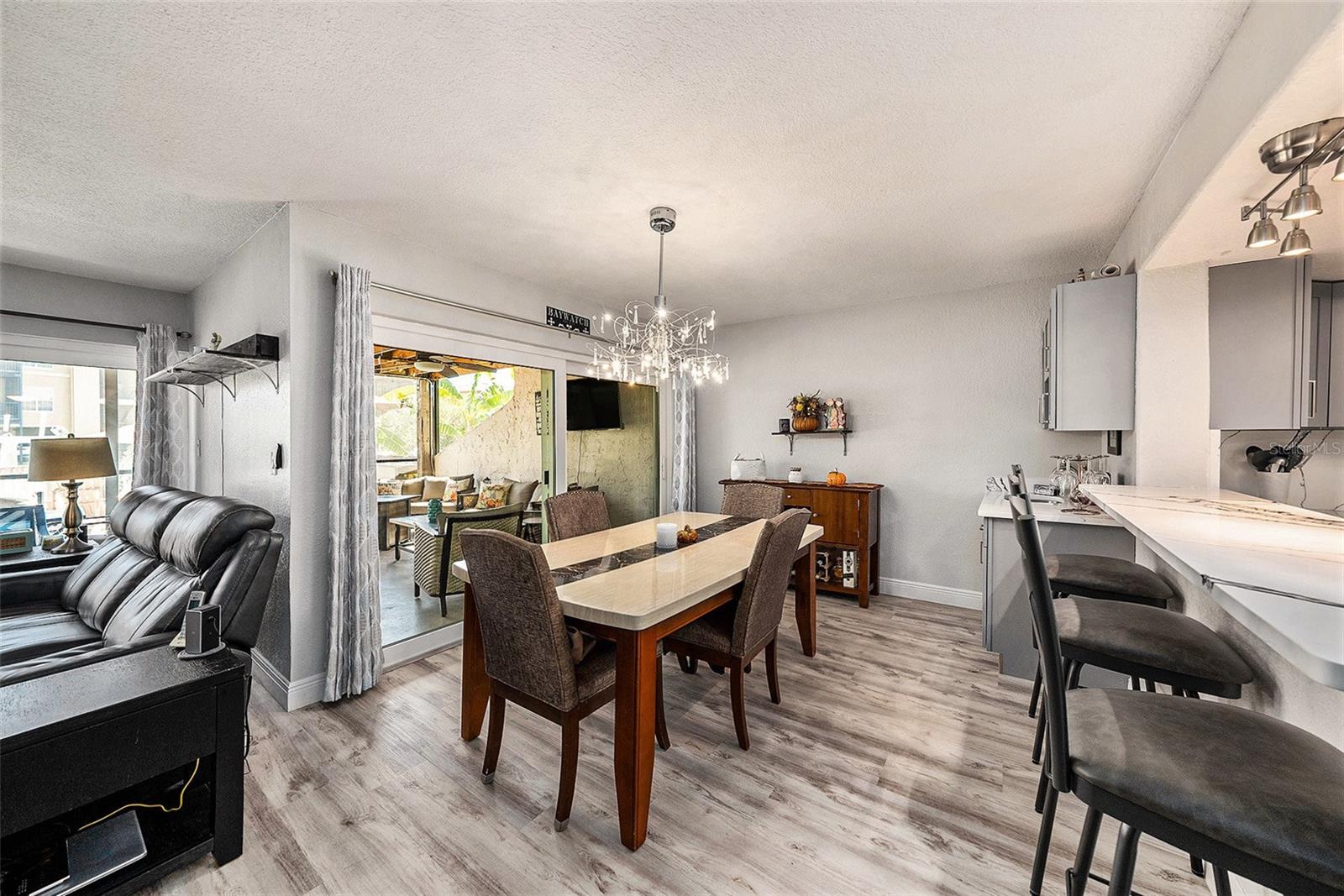 Image 7 of 38 For 4311 Harbor House Drive 4311