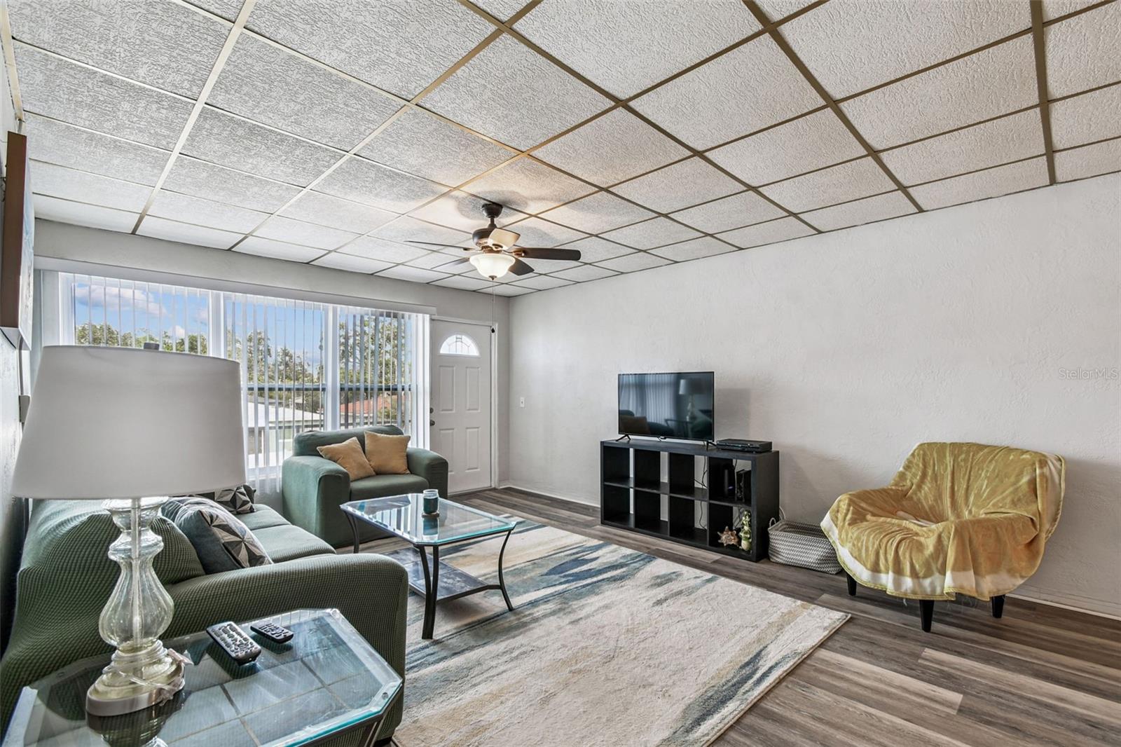 Image 13 of 33 For 5860 43rd Terrace N 1513