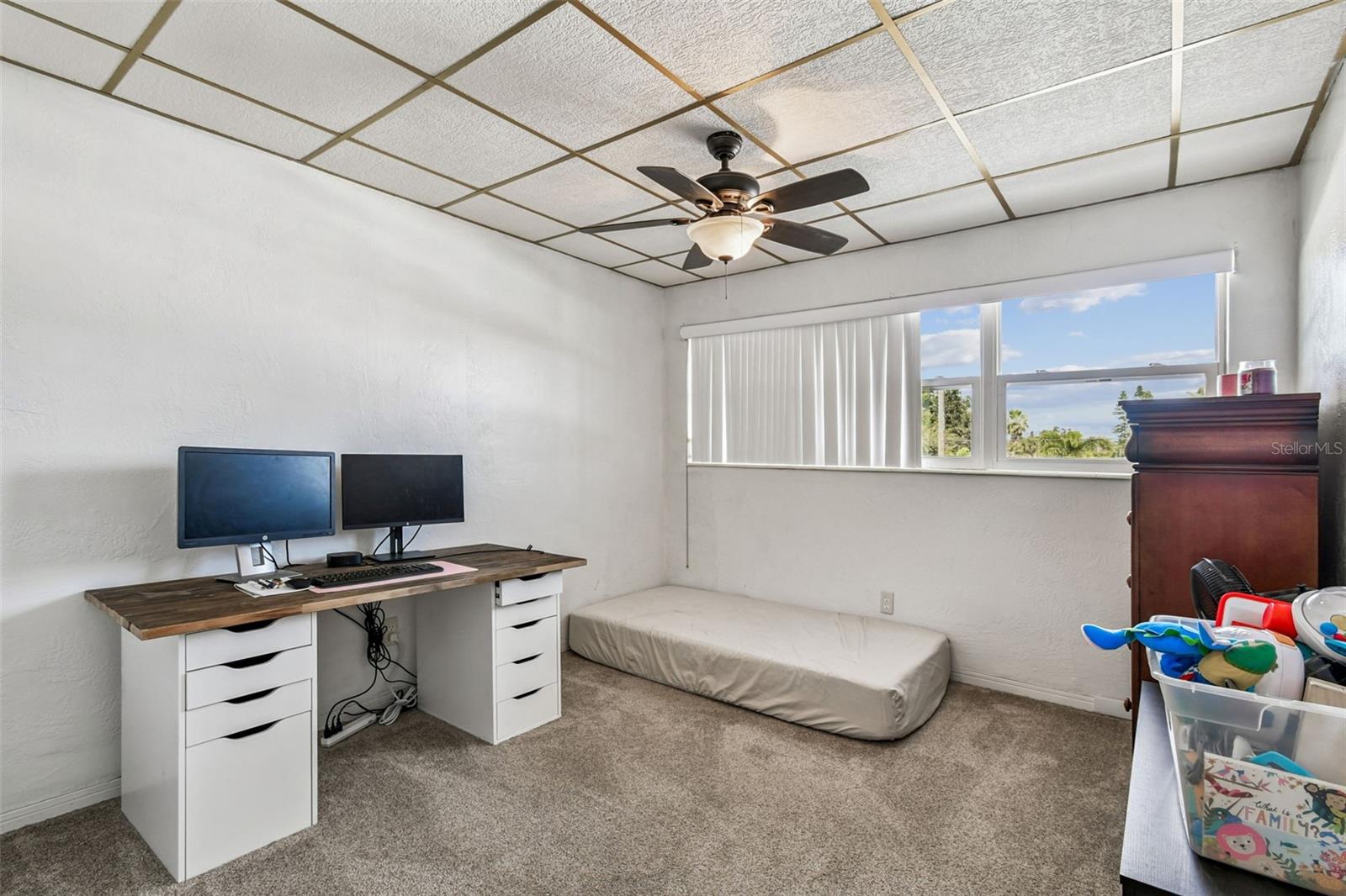 Image 17 of 33 For 5860 43rd Terrace N 1513