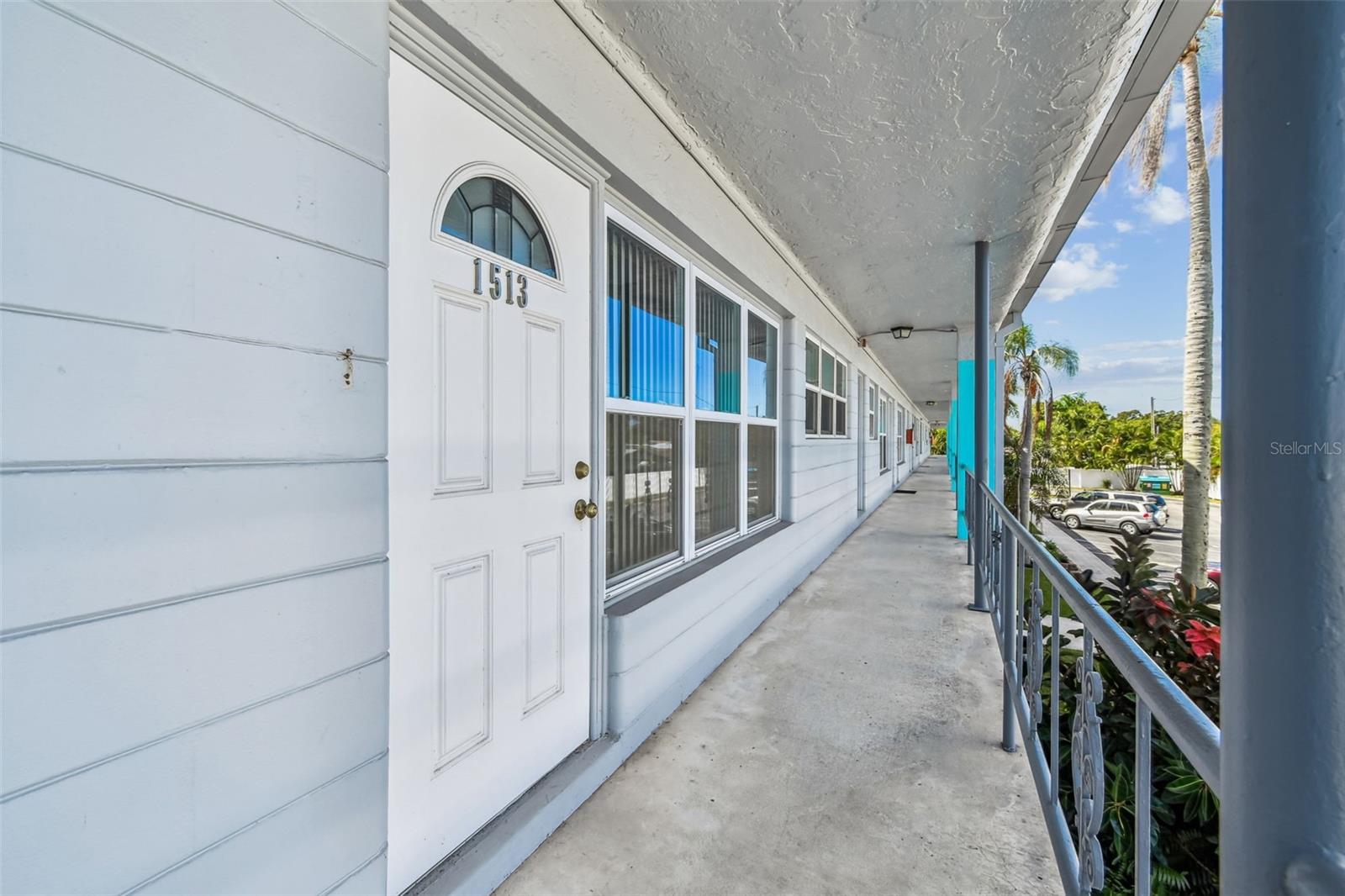 Image 2 of 33 For 5860 43rd Terrace N 1513