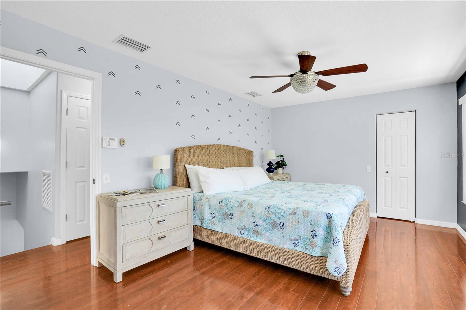 Image 18 of 45 For 103 17th Street E