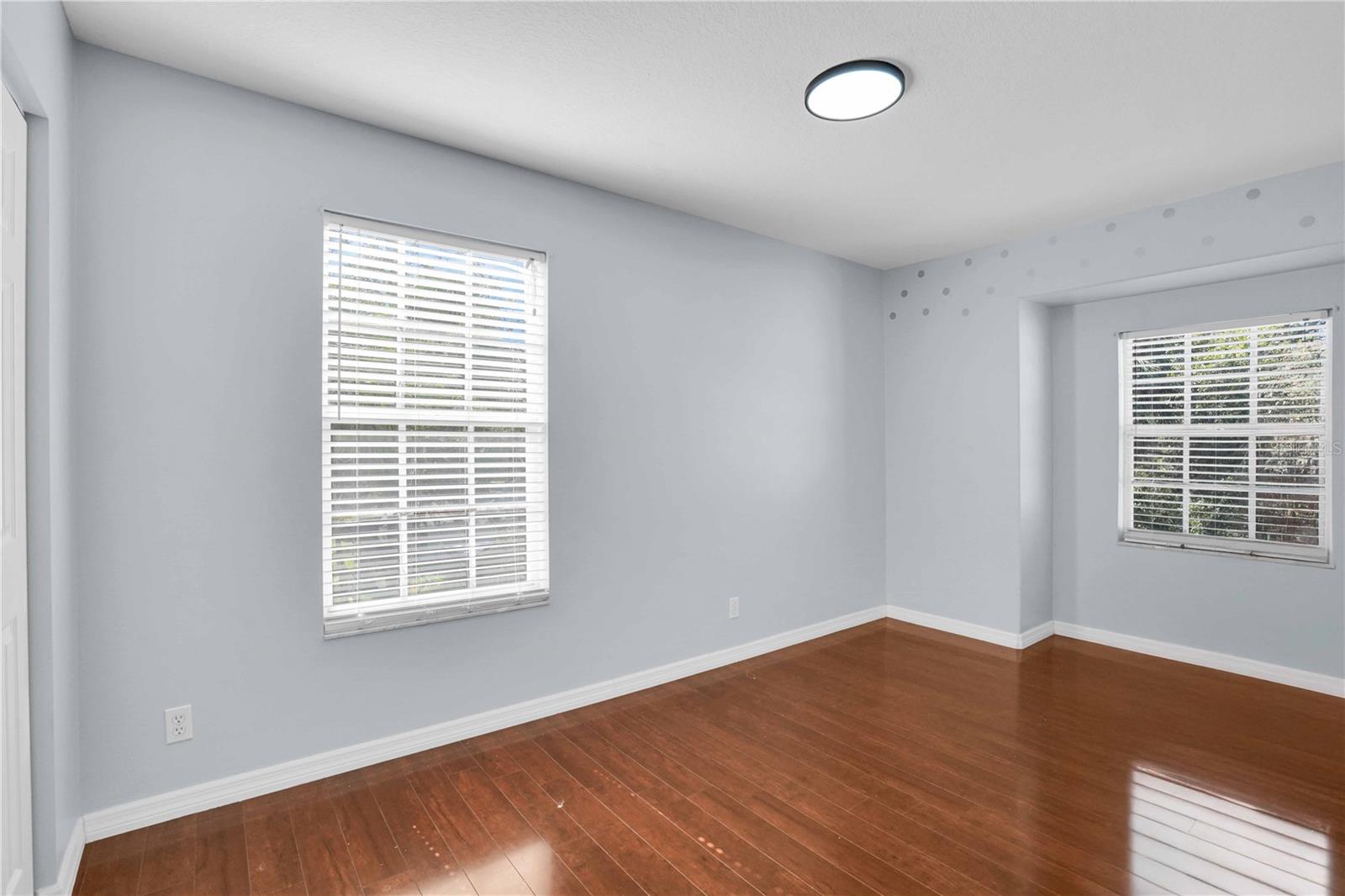 Image 20 of 45 For 103 17th Street E