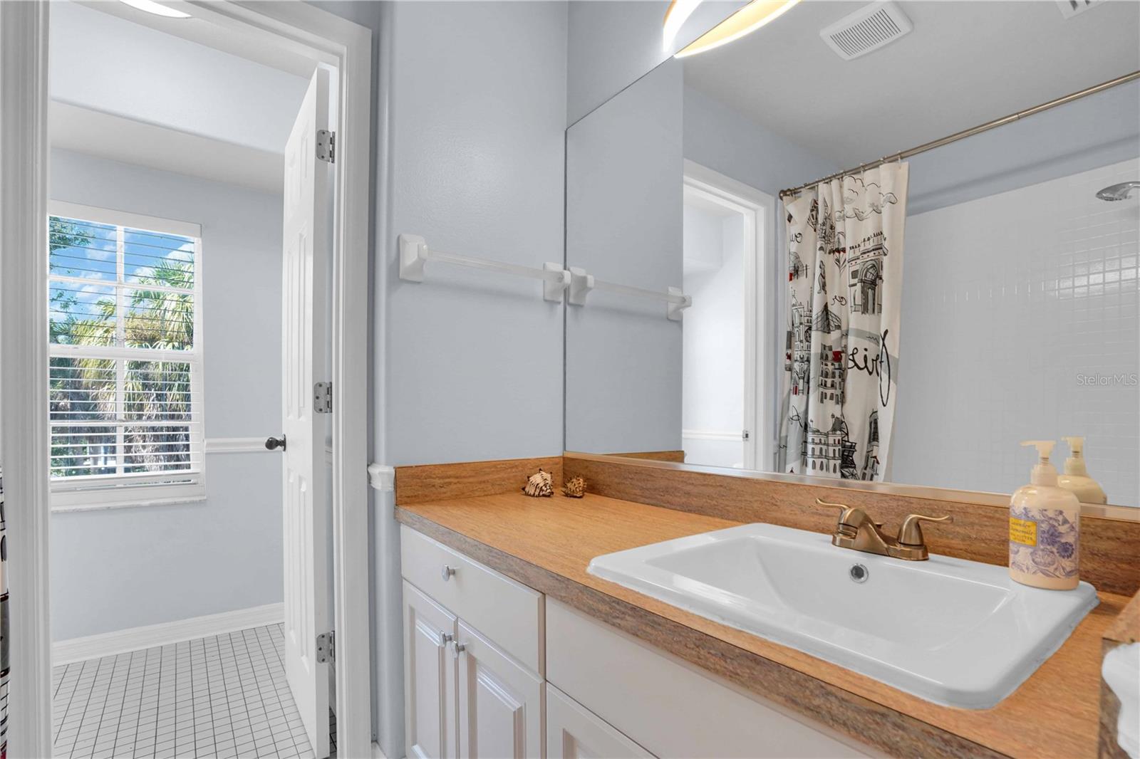 Image 22 of 45 For 103 17th Street E