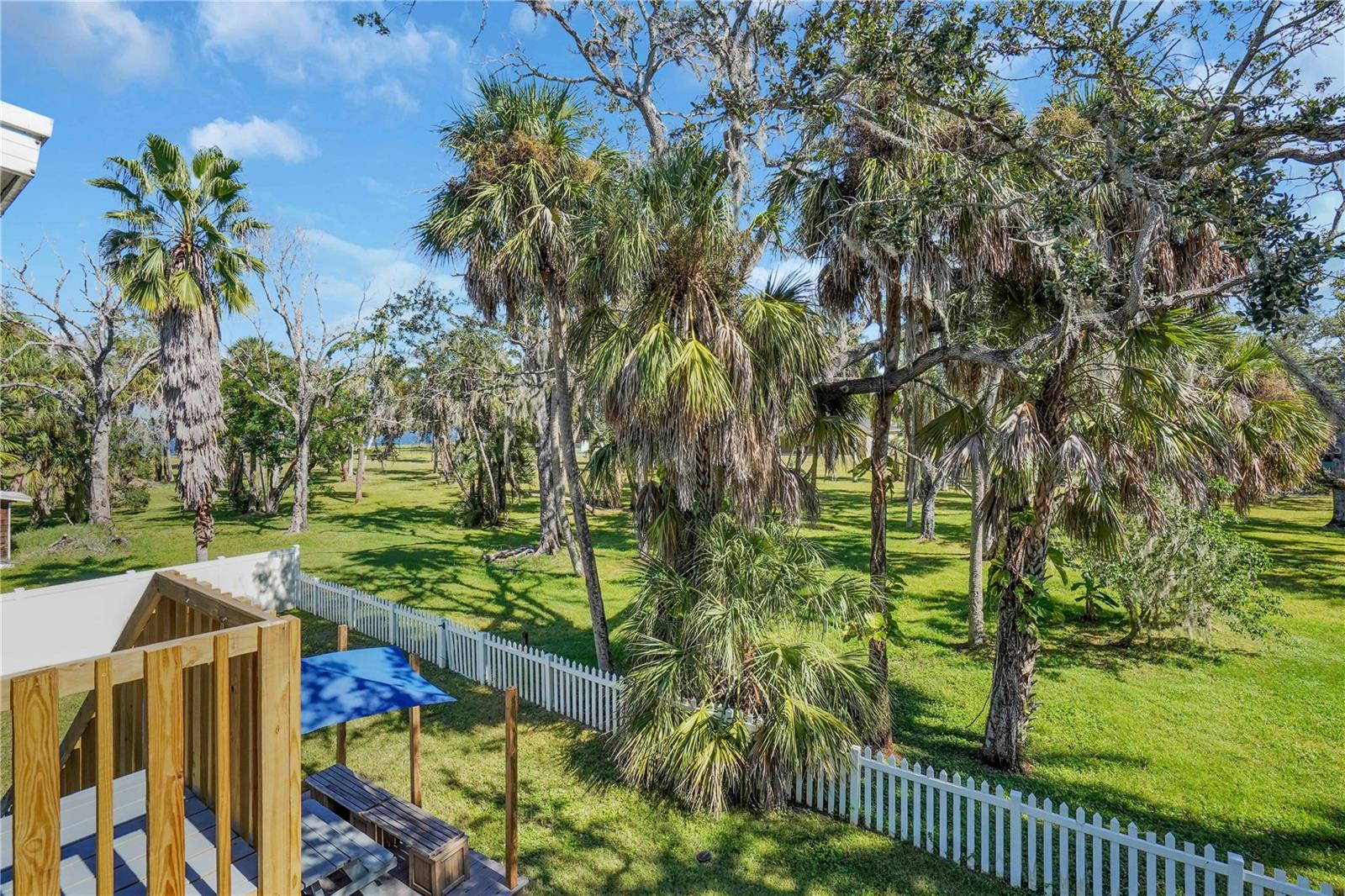 Image 29 of 45 For 103 17th Street E