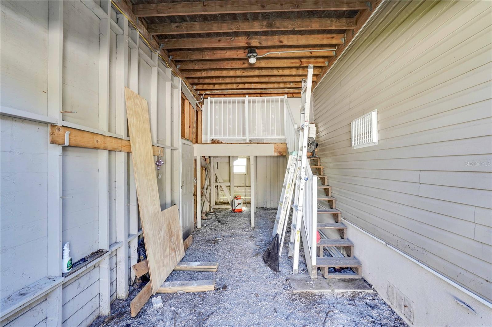 Image 37 of 45 For 103 17th Street E