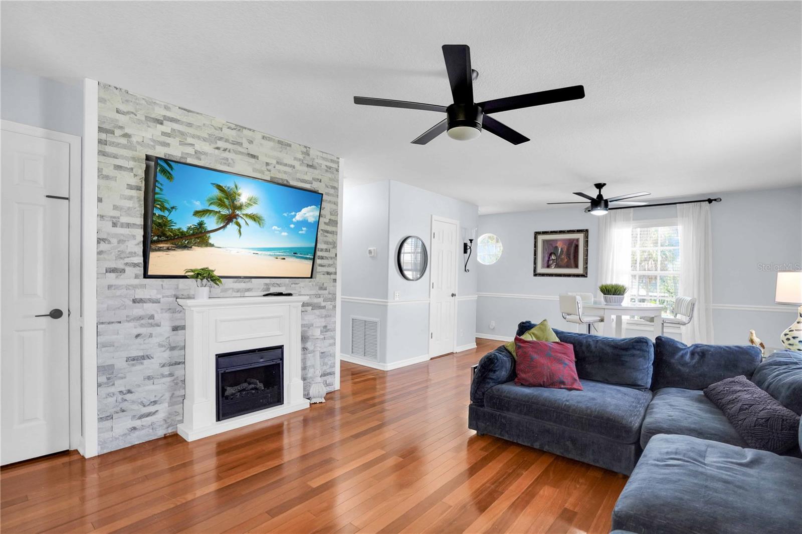 Image 7 of 45 For 103 17th Street E