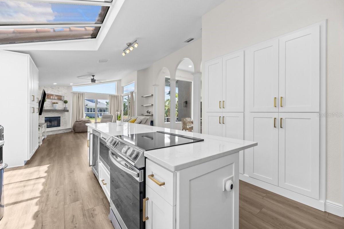 Image 15 of 35 For 6402 Rubia Circle