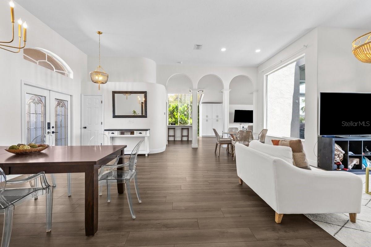 Image 18 of 35 For 6402 Rubia Circle