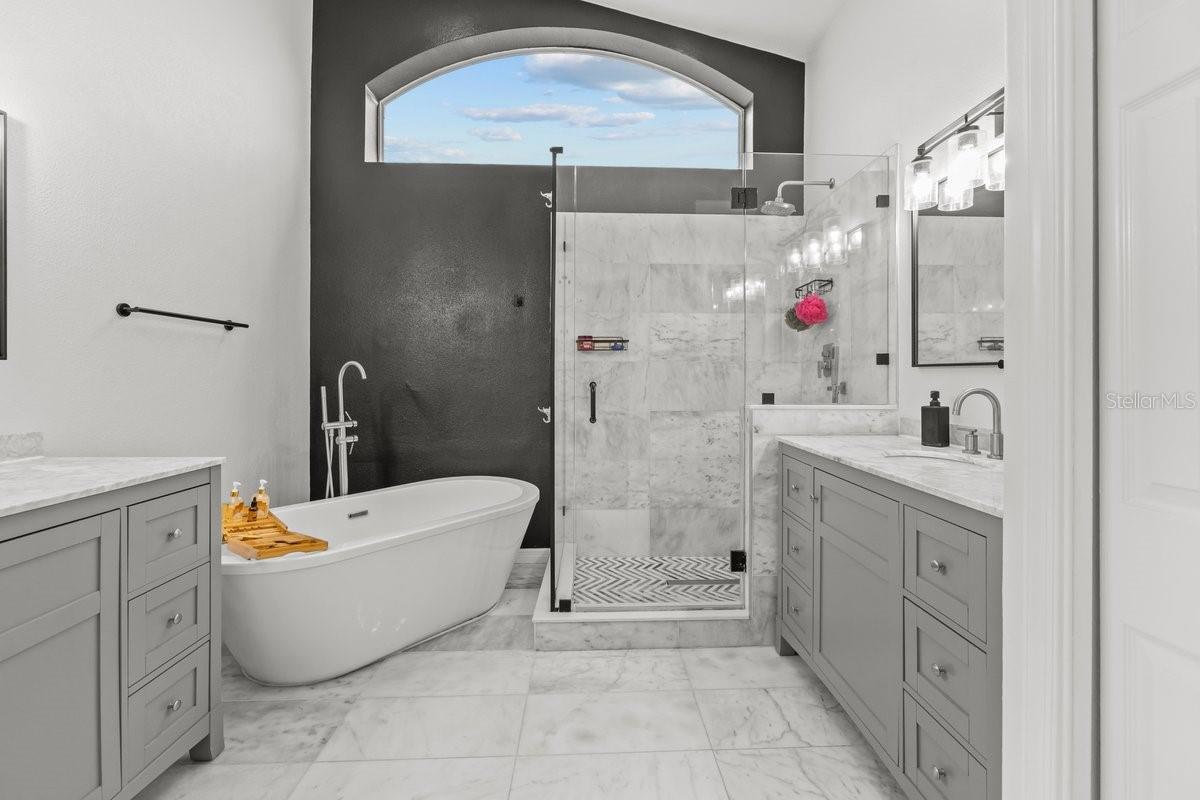 Image 22 of 35 For 6402 Rubia Circle