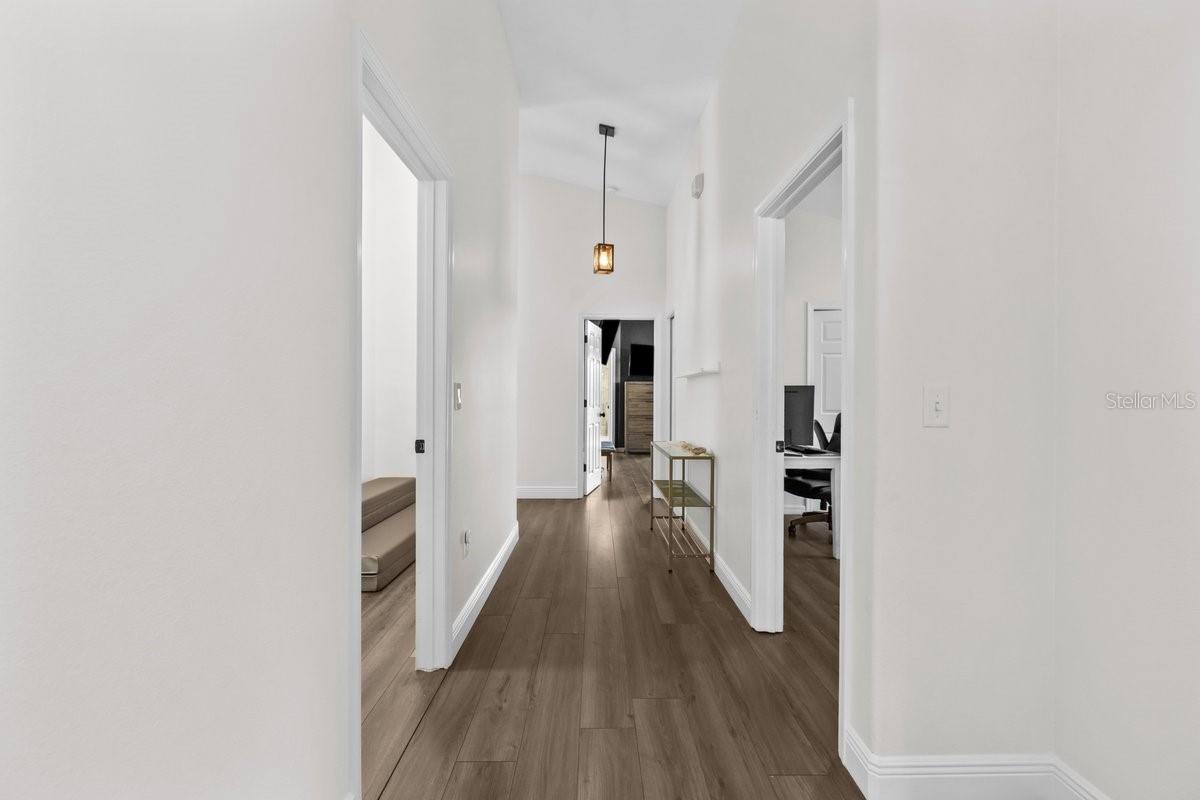 Image 24 of 35 For 6402 Rubia Circle