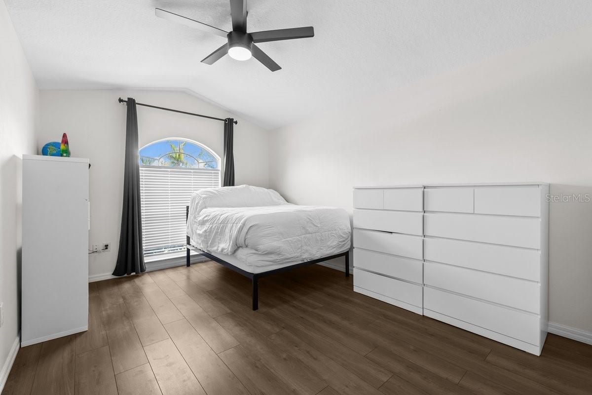 Image 26 of 35 For 6402 Rubia Circle