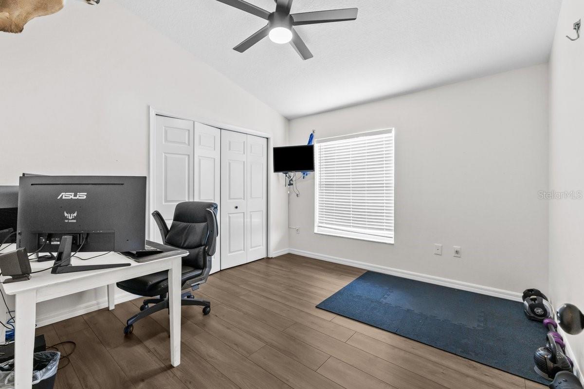 Image 27 of 35 For 6402 Rubia Circle