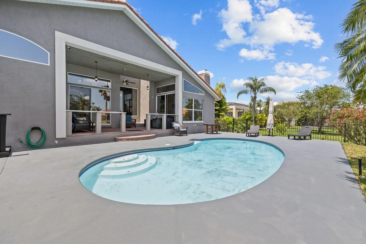 Image 6 of 35 For 6402 Rubia Circle