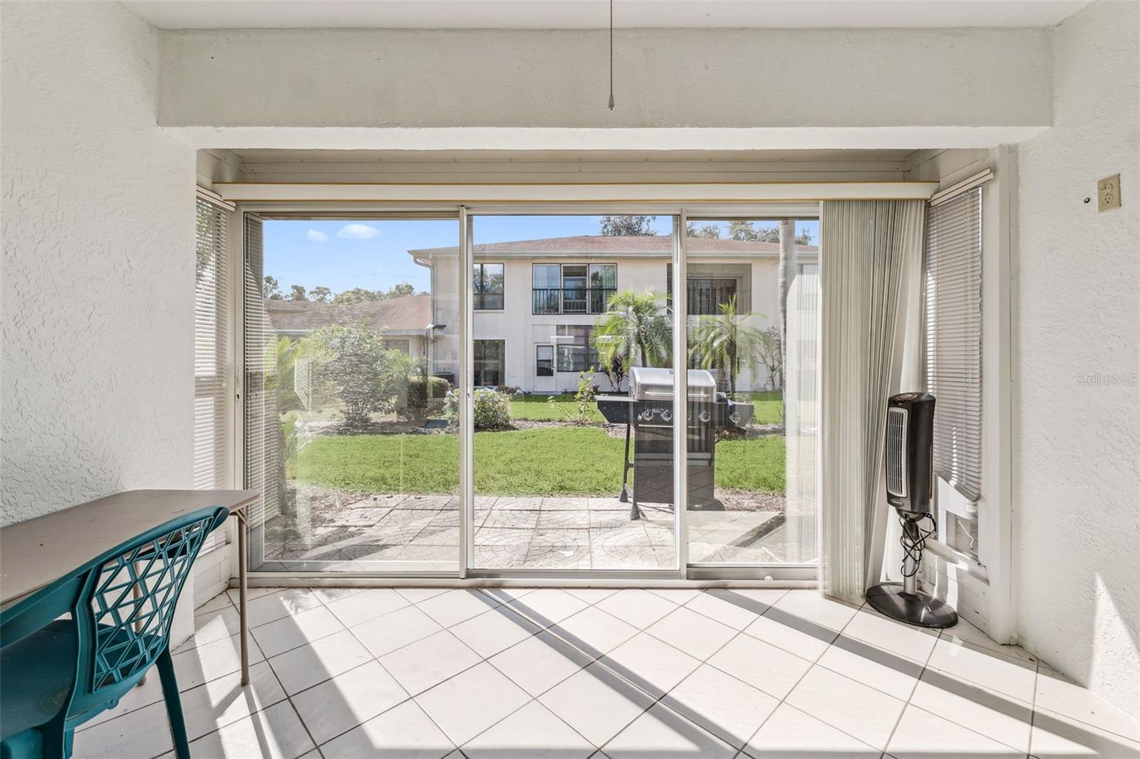 Image 16 of 24 For 104 Knollpoint Drive 3