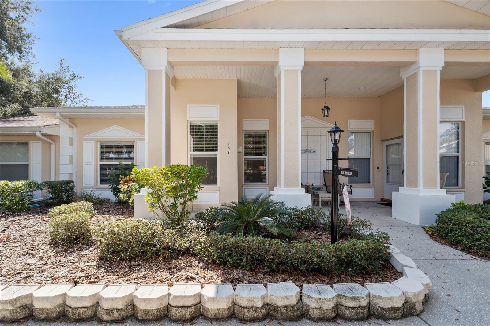 Image 2 of 24 For 104 Knollpoint Drive 3