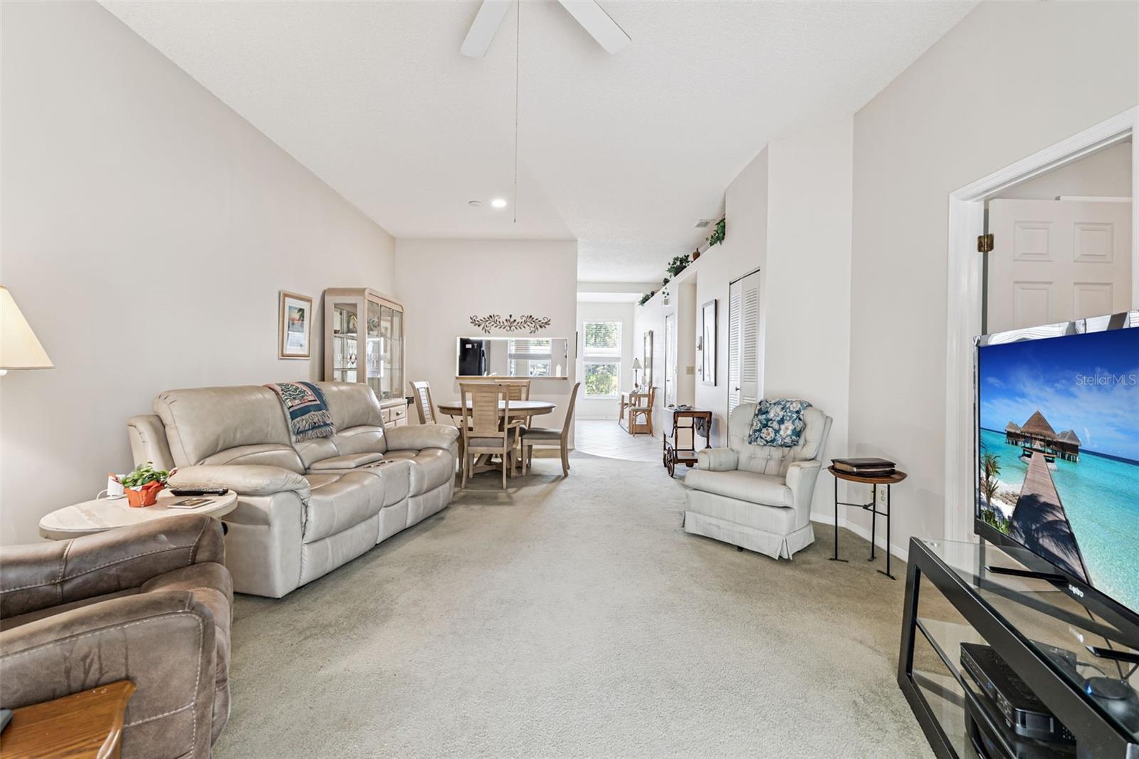 Image 5 of 24 For 104 Knollpoint Drive 3