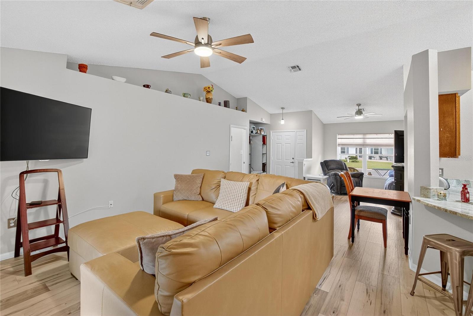 Image 14 of 71 For 6132 Magpie Drive