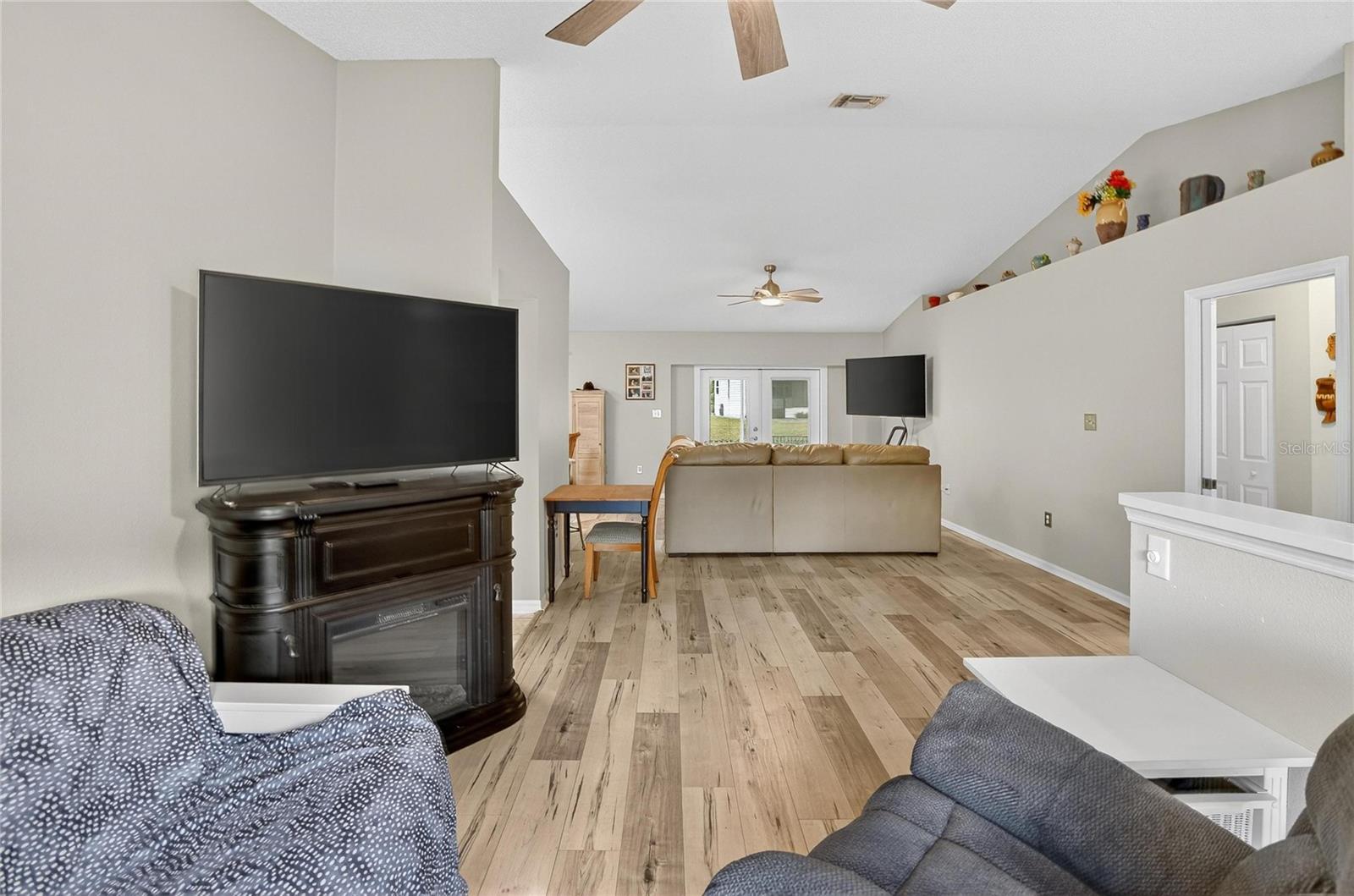 Image 18 of 71 For 6132 Magpie Drive