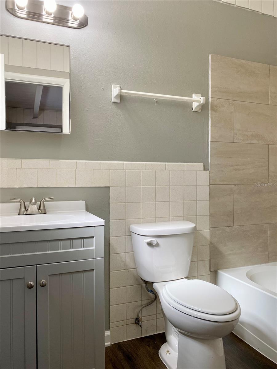 Image 18 of 31 For 913 123rd Avenue