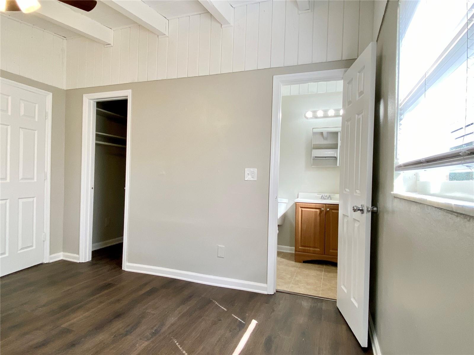 Image 26 of 31 For 913 123rd Avenue