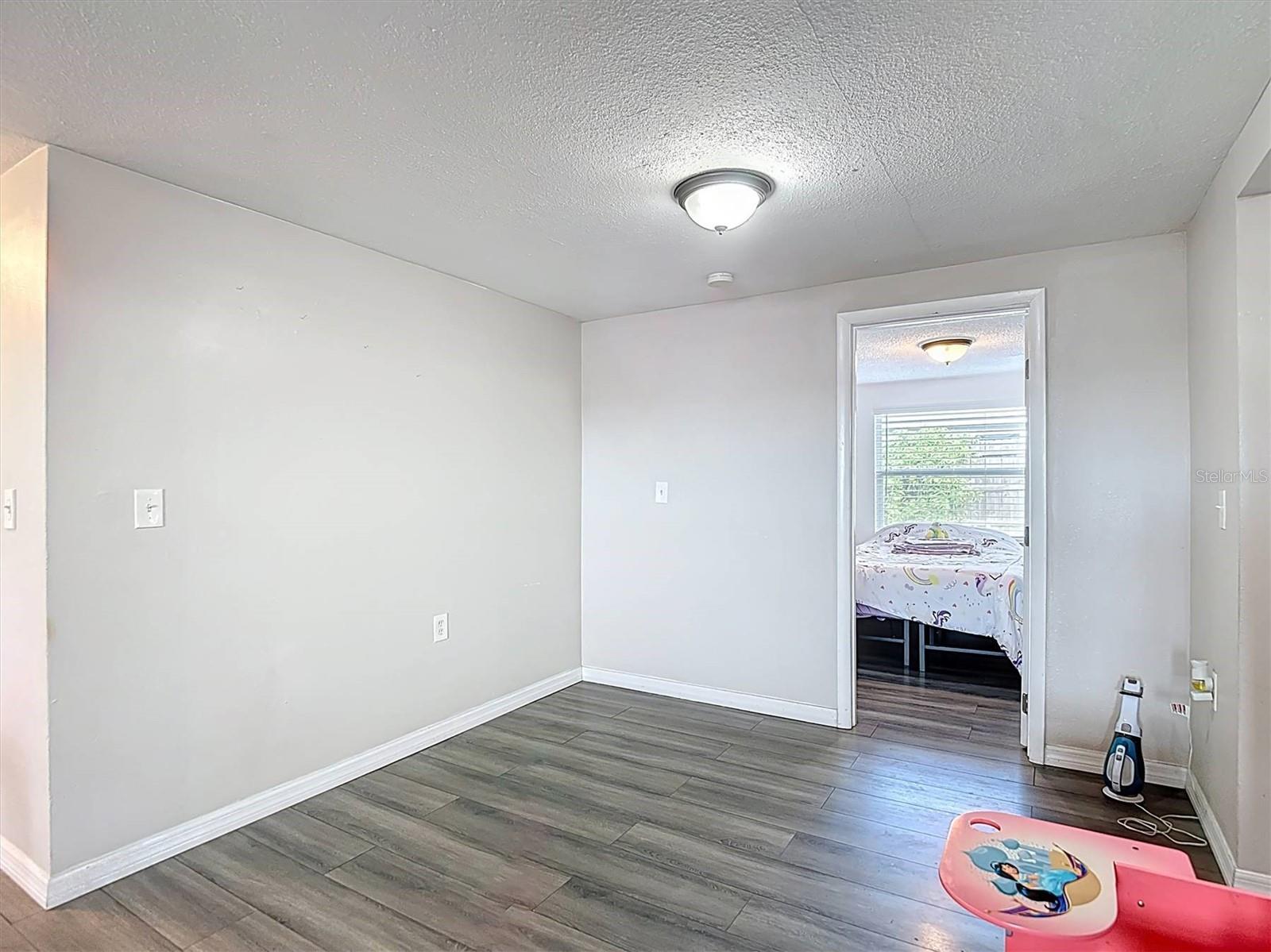 Image 10 of 49 For 5533 Riddle Road