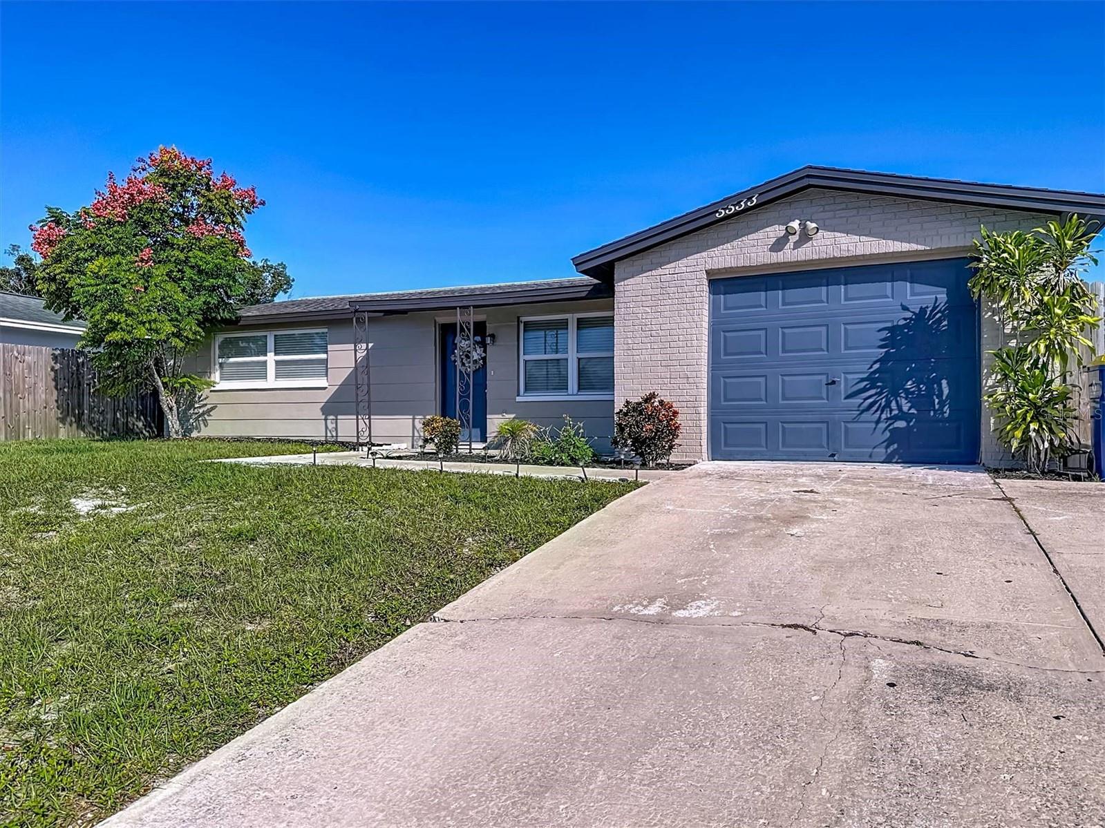 Image 2 of 49 For 5533 Riddle Road