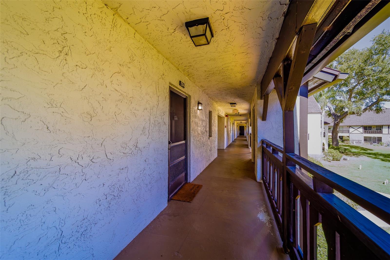 Image 3 of 42 For 240 Bayshore Boulevard 204