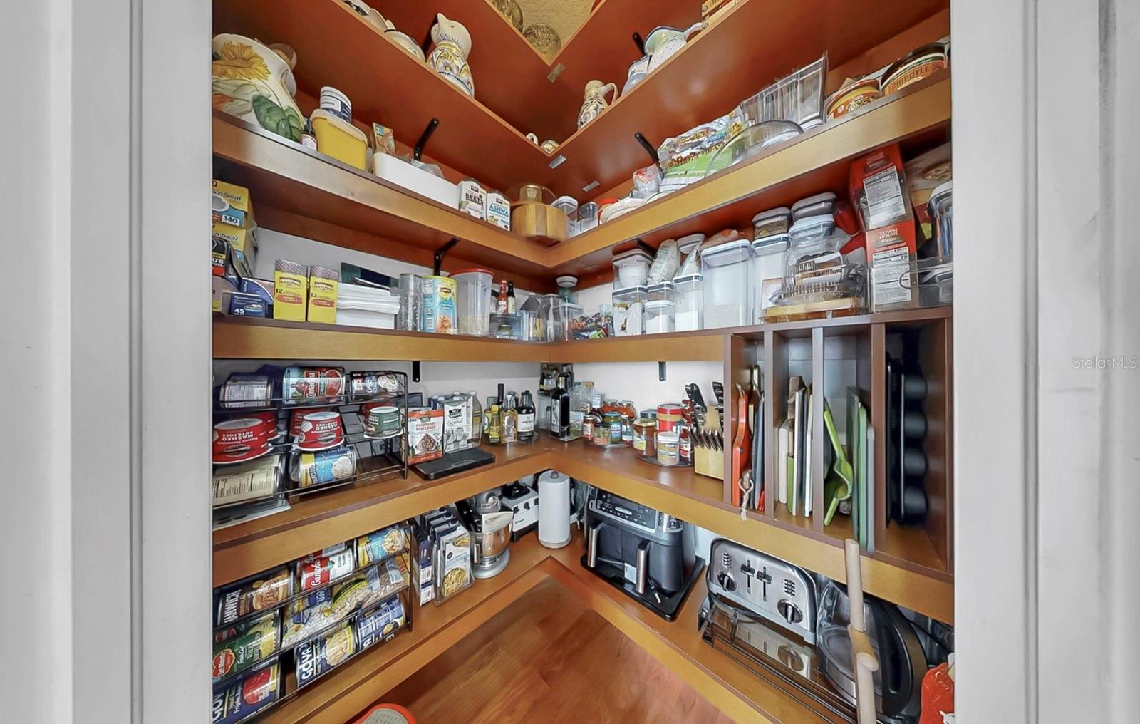 Image 15 of 74 For 11337 Lake Lucaya Drive