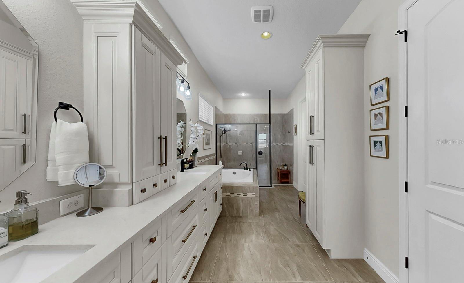 Image 28 of 74 For 11337 Lake Lucaya Drive