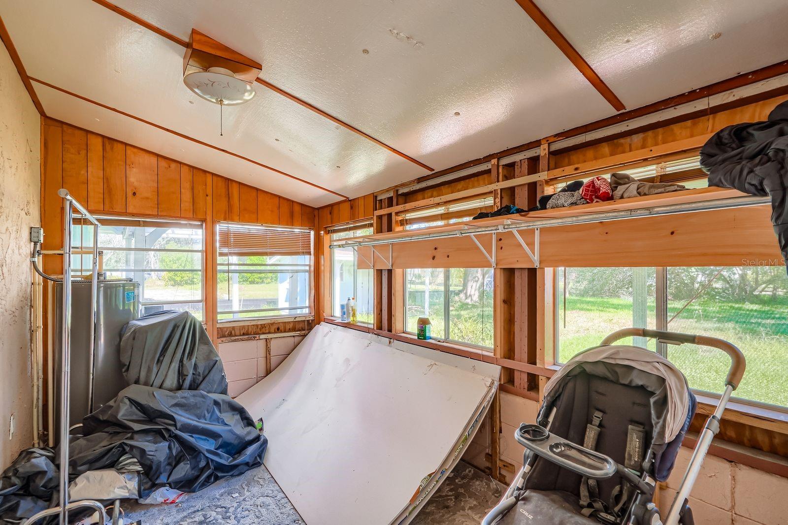 Image 24 of 29 For 421 Shore Drive E