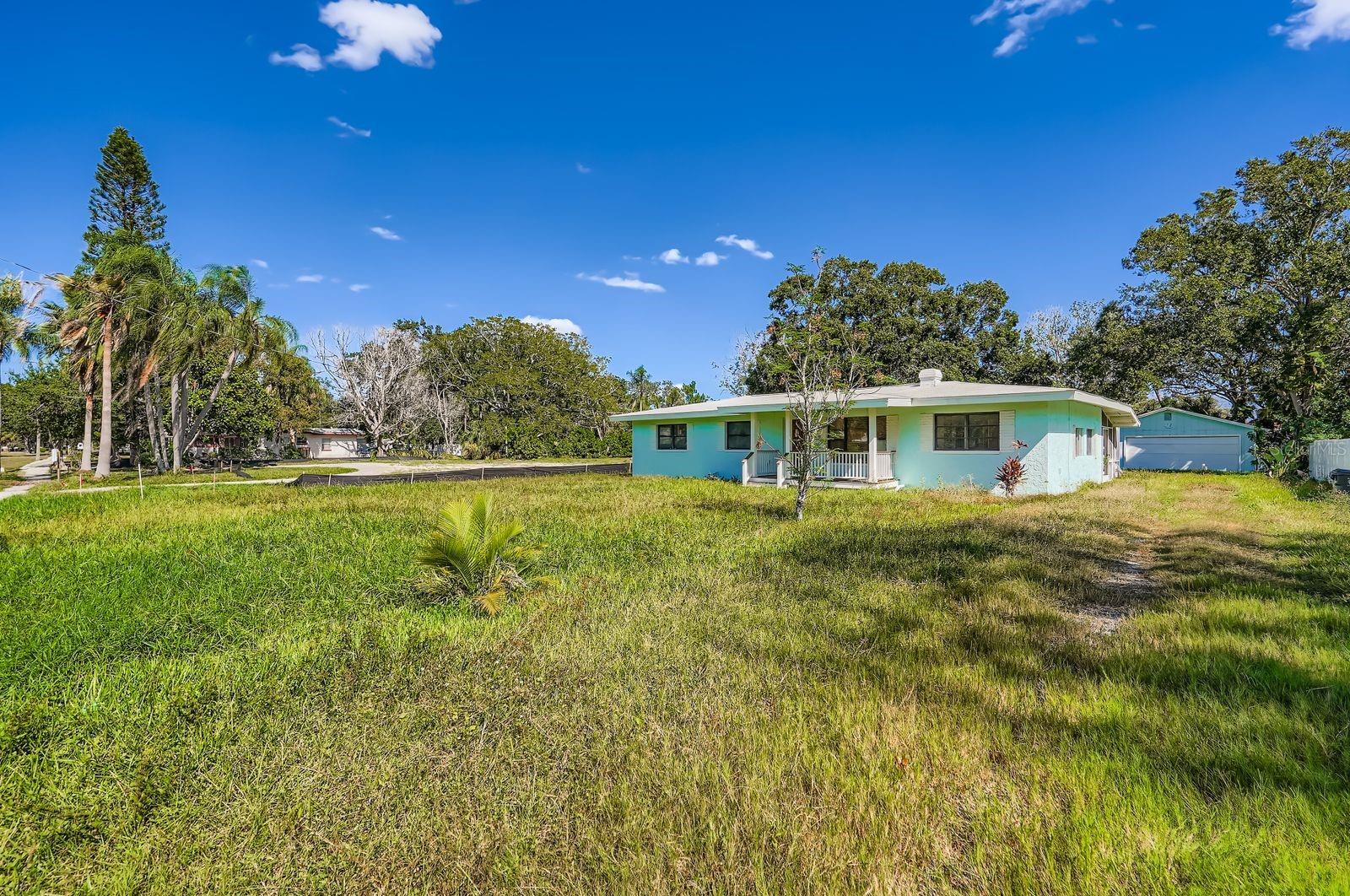 Image 3 of 29 For 421 Shore Drive E