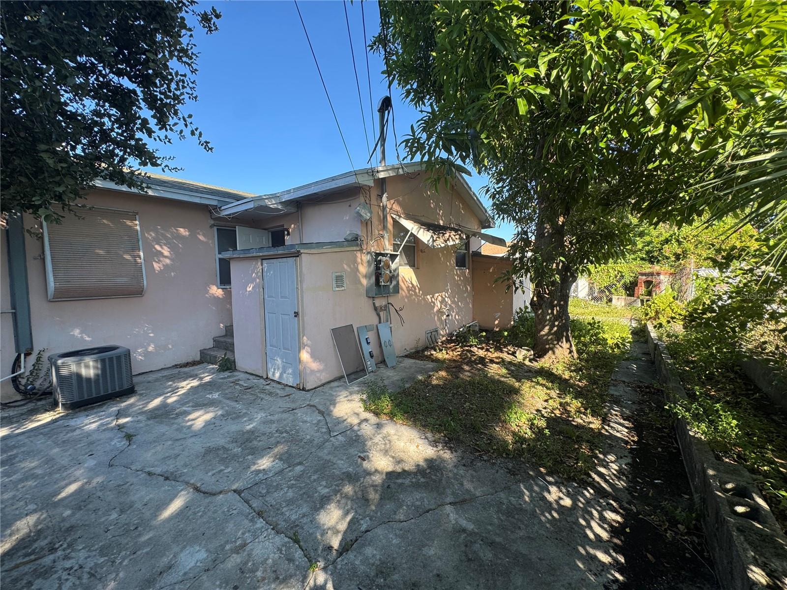 Image 29 of 33 For 131 35th Street