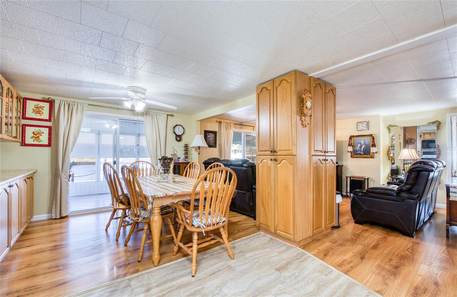 Image 19 of 42 For 18675 Us Highway 19 N 303