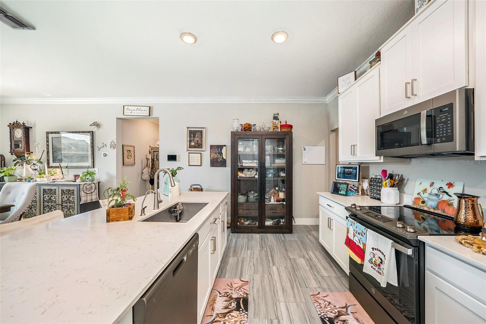 Image 11 of 25 For 9882 Campanula Court