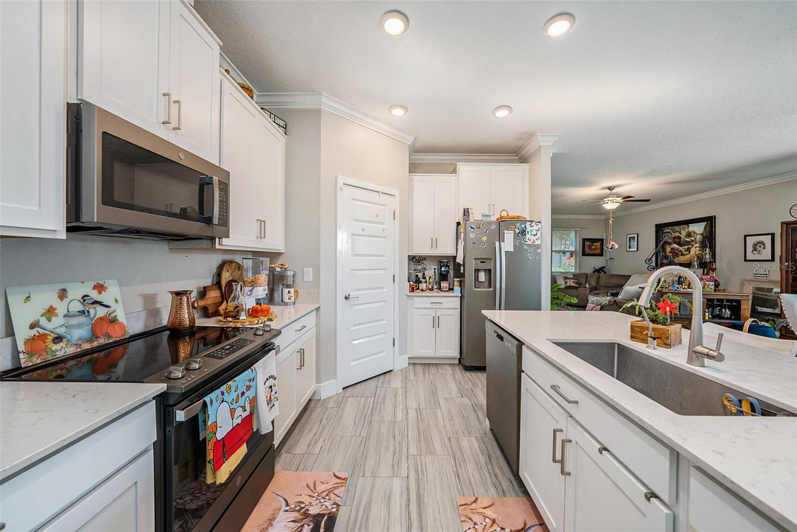 Image 12 of 25 For 9882 Campanula Court