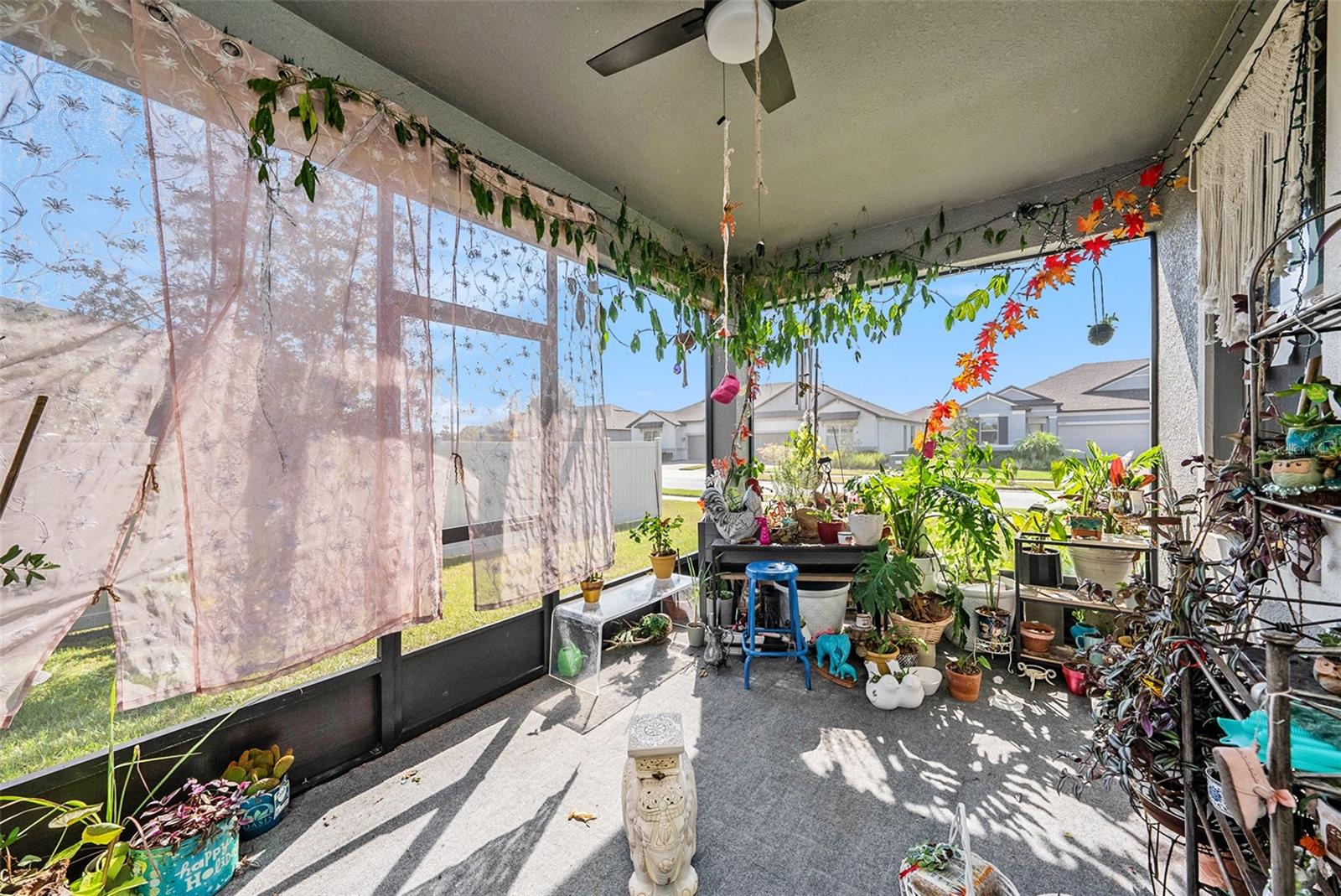 Image 23 of 25 For 9882 Campanula Court