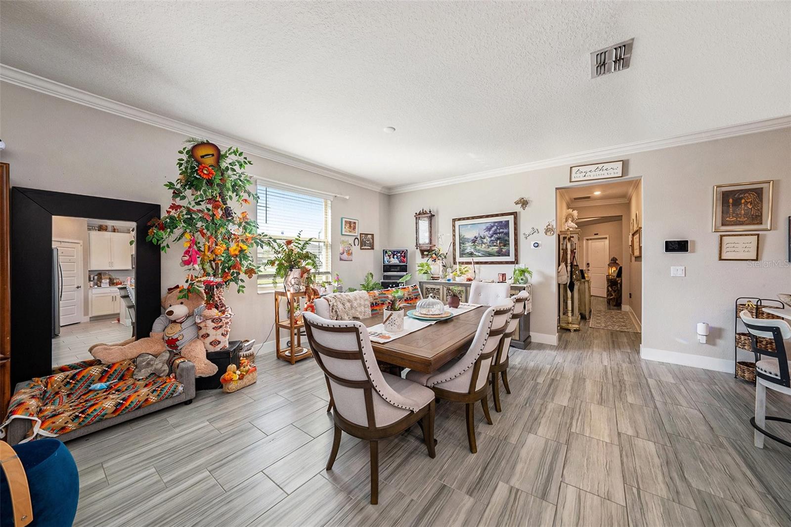 Image 7 of 25 For 9882 Campanula Court