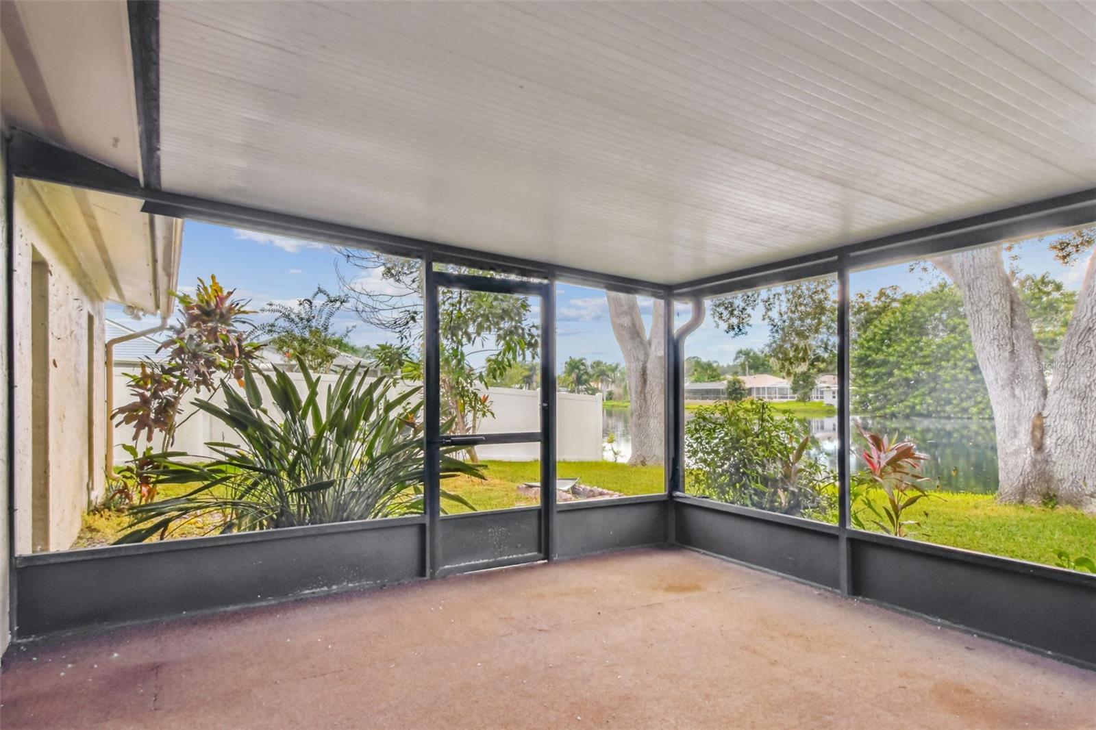 Image 14 of 50 For 16214 Pebblebrook Drive