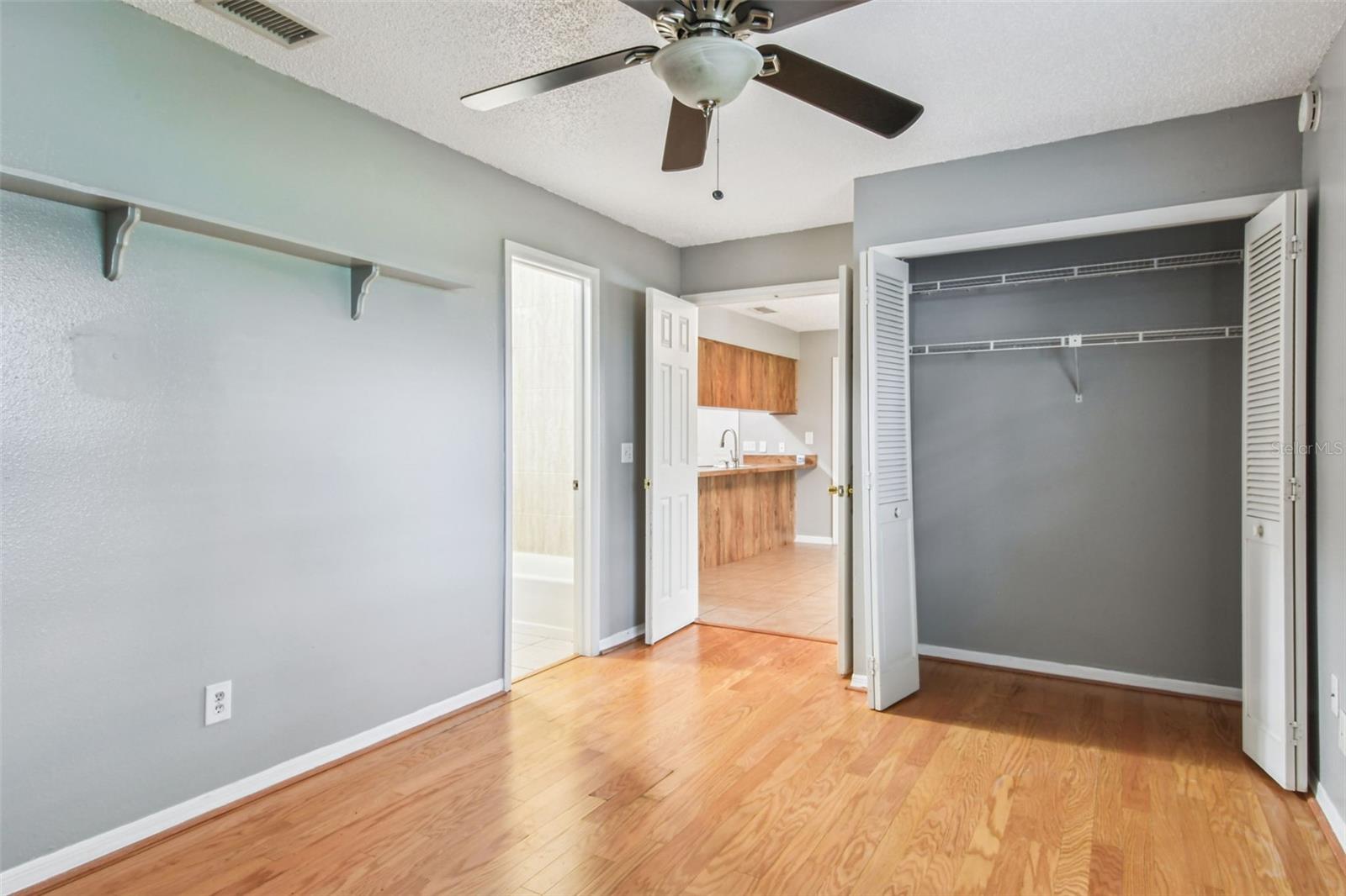 Image 32 of 50 For 16214 Pebblebrook Drive