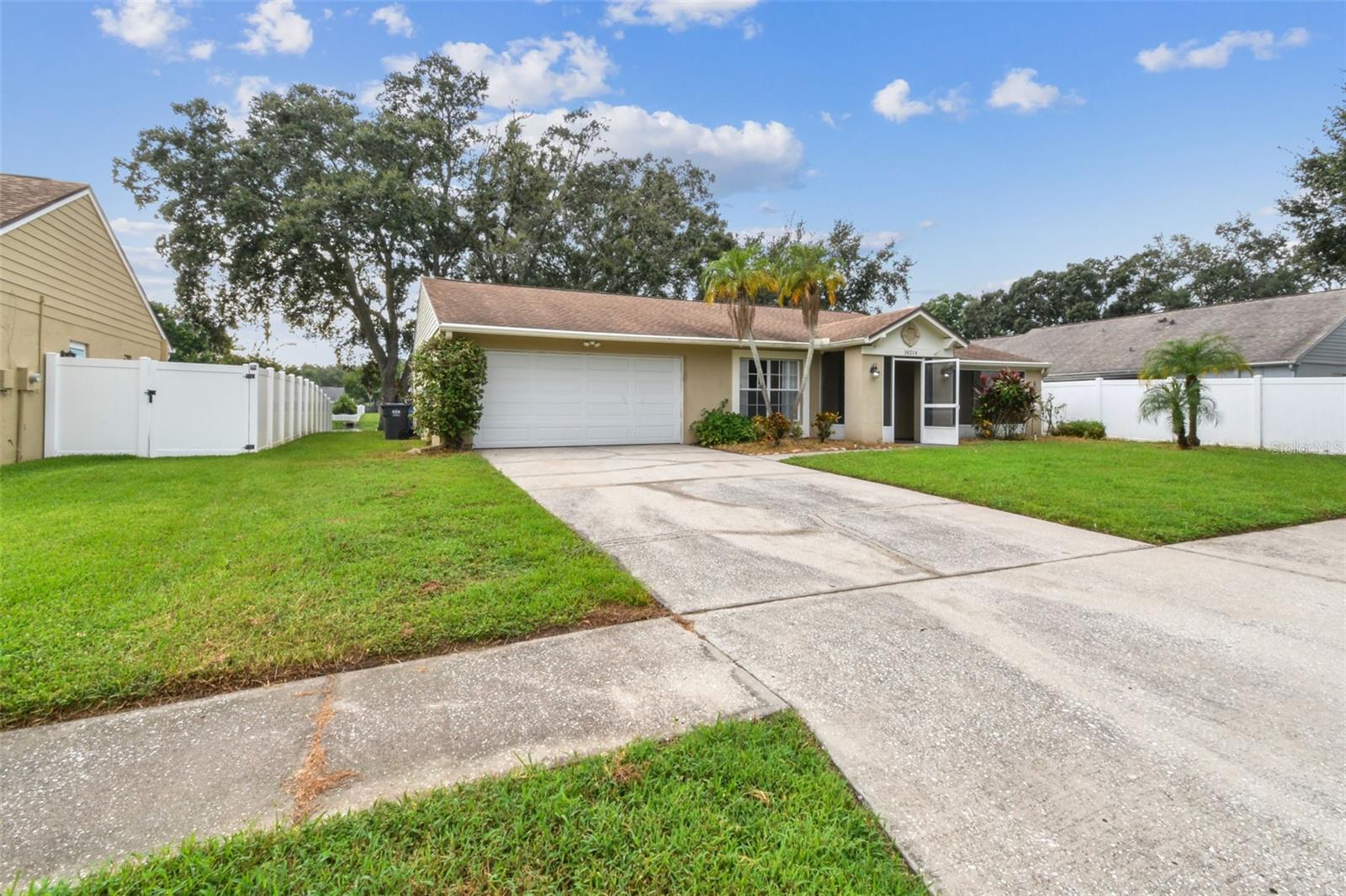 Image 45 of 50 For 16214 Pebblebrook Drive