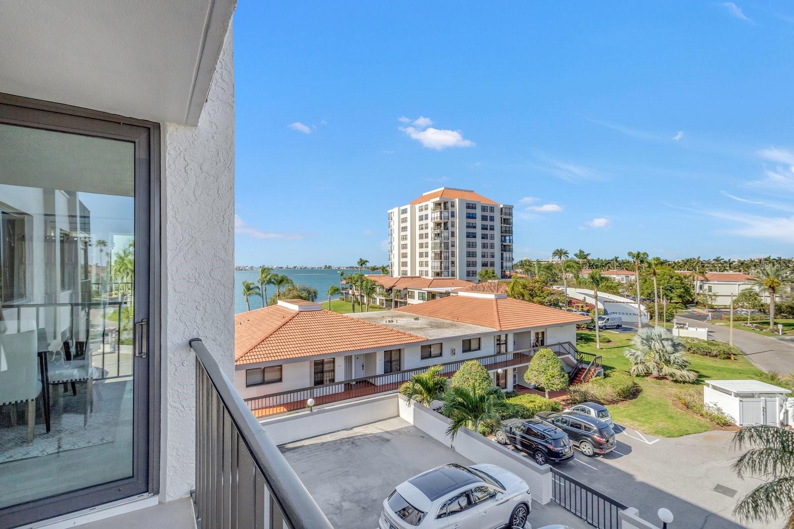 Image 21 of 36 For 6295 Bahia Del Mar Circle 403