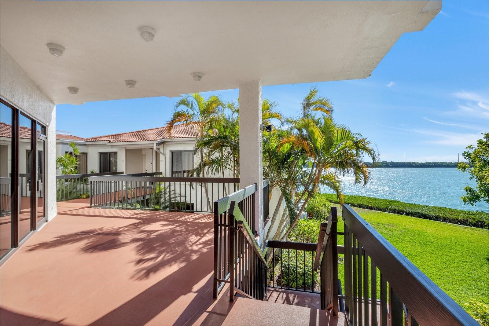 Image 26 of 36 For 6295 Bahia Del Mar Circle 403