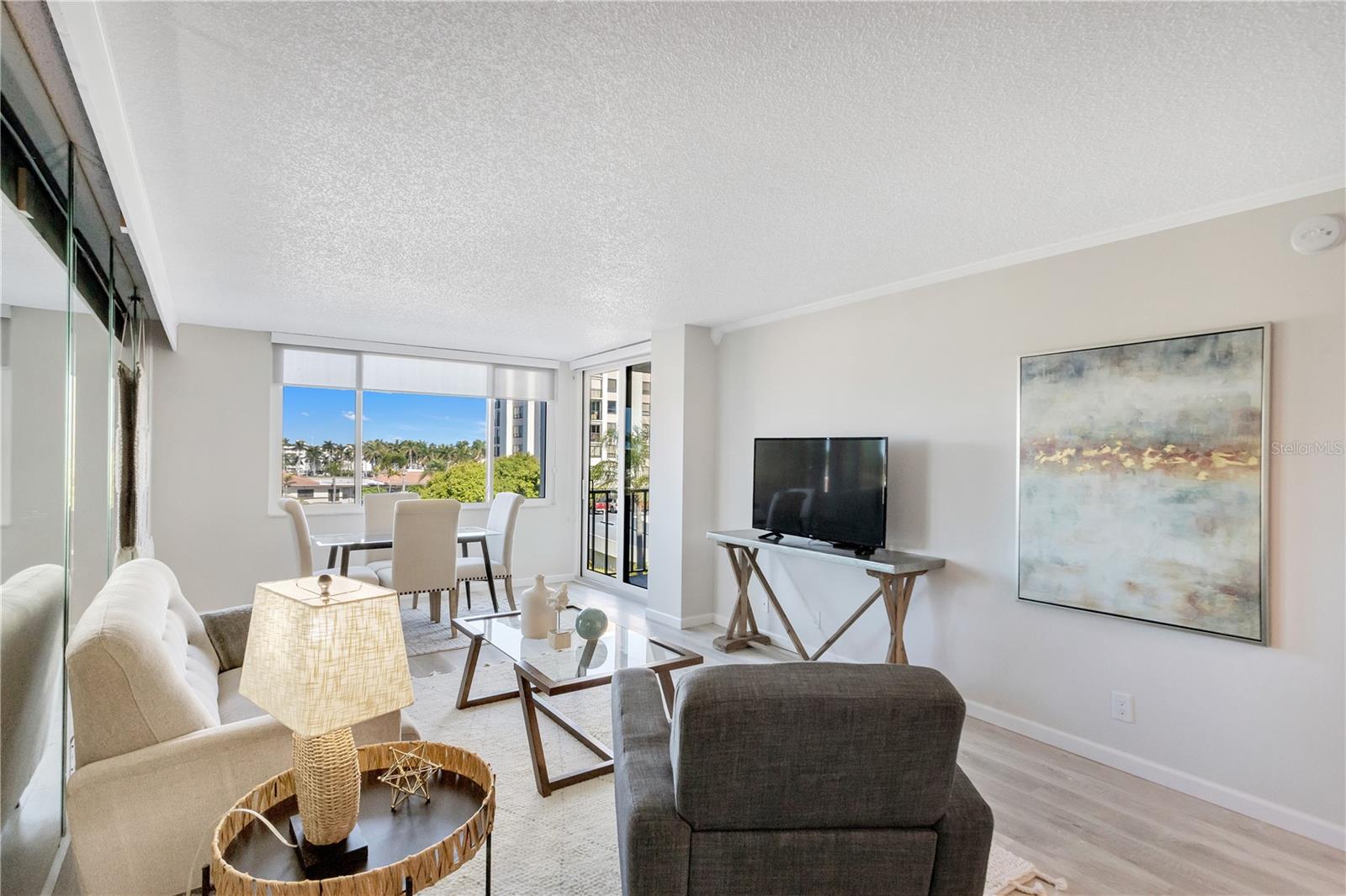 Image 8 of 36 For 6295 Bahia Del Mar Circle 403