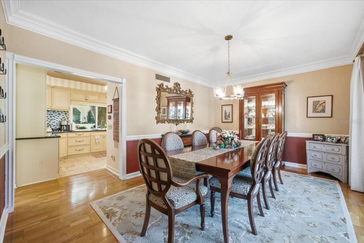 Image 23 of 99 For 2035 Indian Creek Court