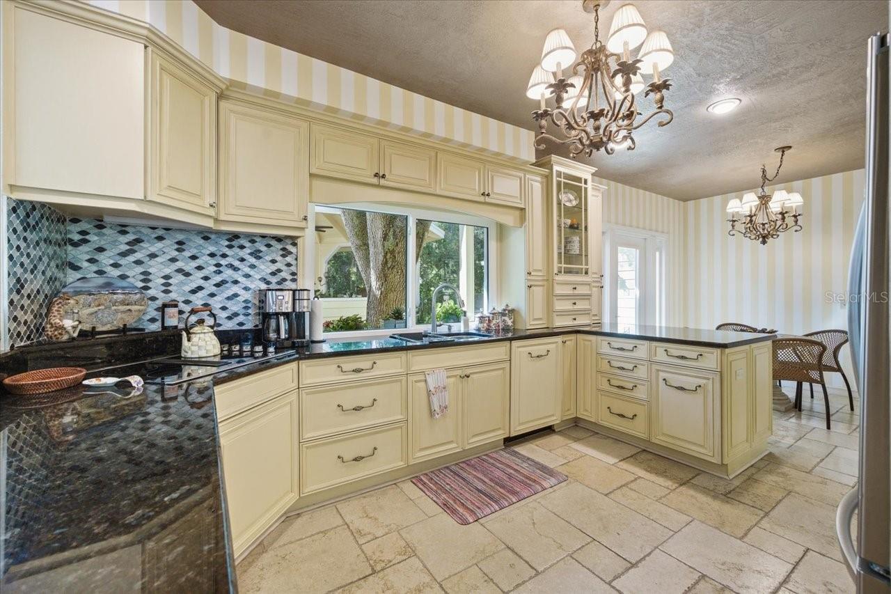 Image 33 of 99 For 2035 Indian Creek Court