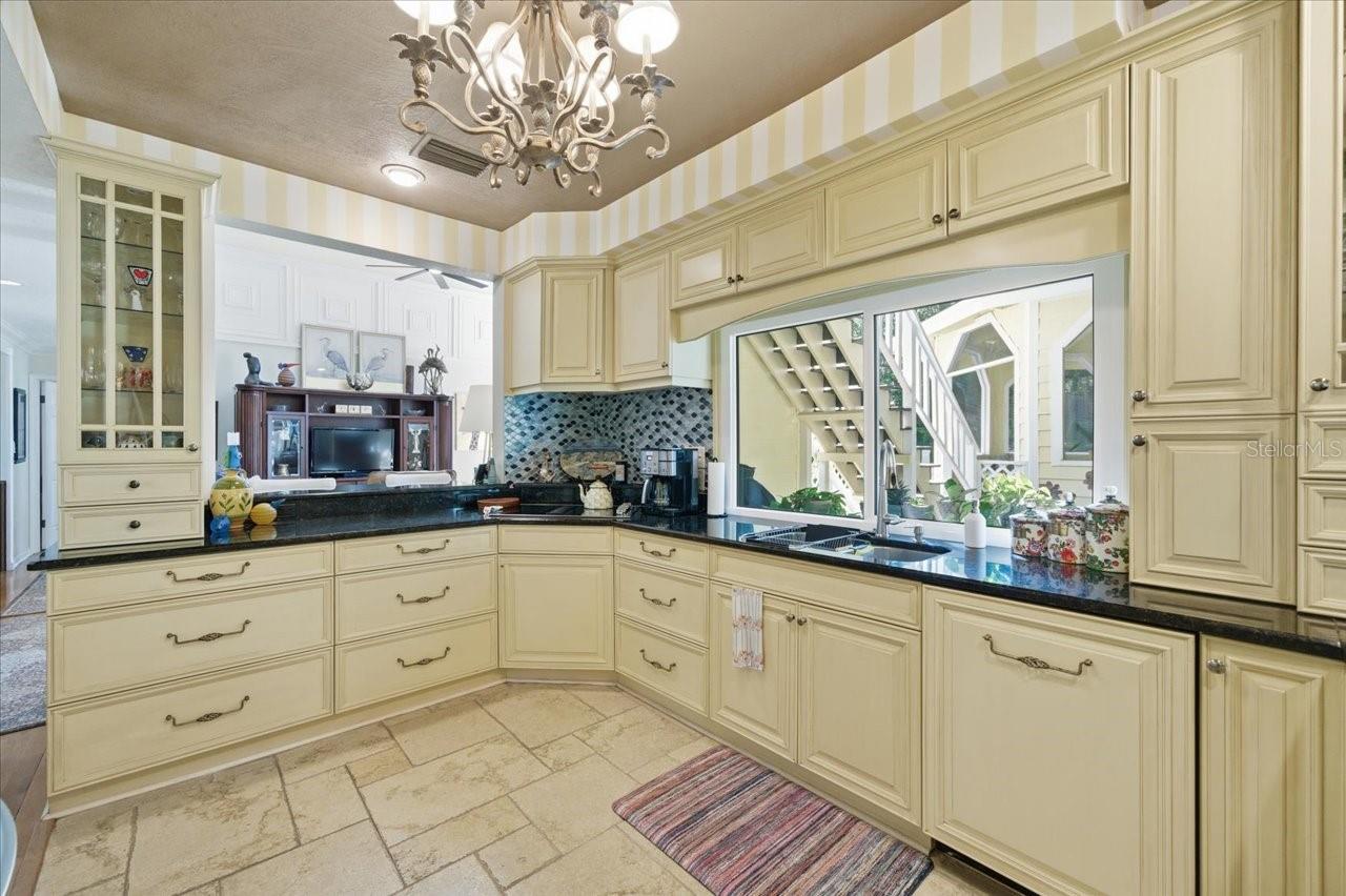 Image 35 of 99 For 2035 Indian Creek Court