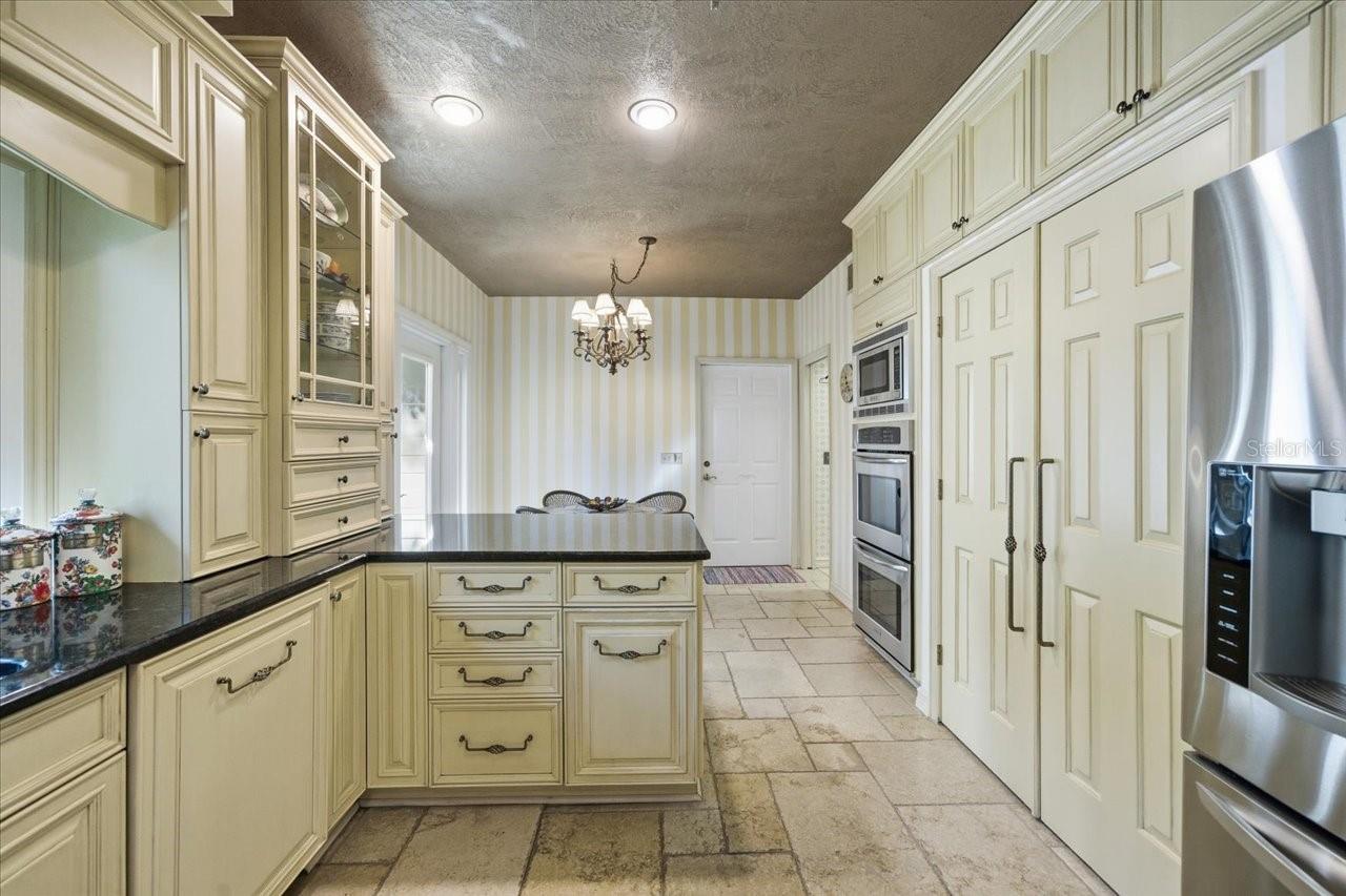 Image 37 of 99 For 2035 Indian Creek Court