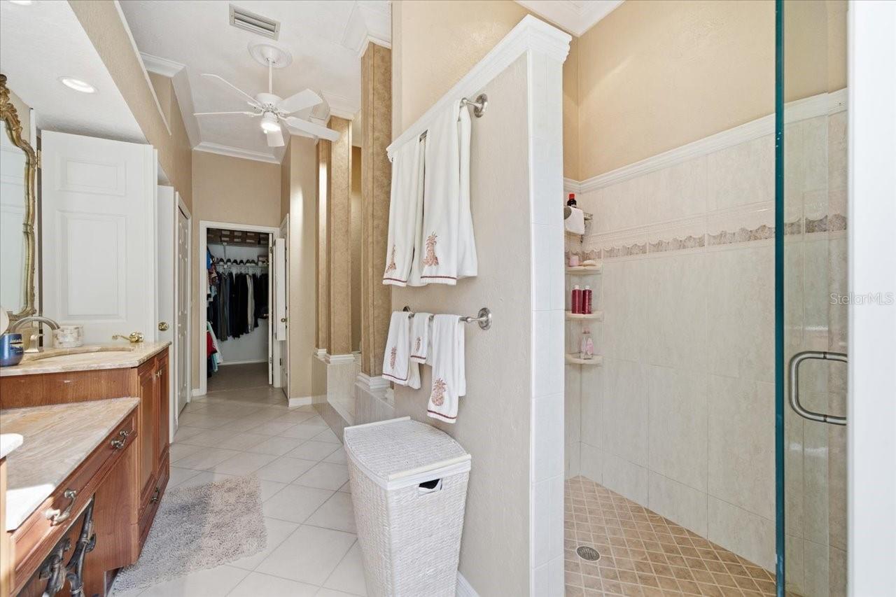 Image 50 of 99 For 2035 Indian Creek Court